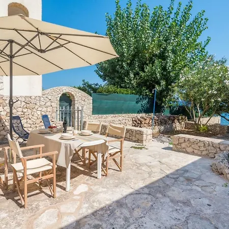 Villa Fronte Mare Nel Salento Castro  Exterior photo